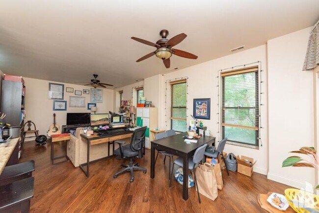 Foto del edificio - 1 bedroom in Chicago IL 60622