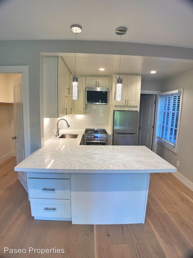 Foto principal - 10 Reade Ln