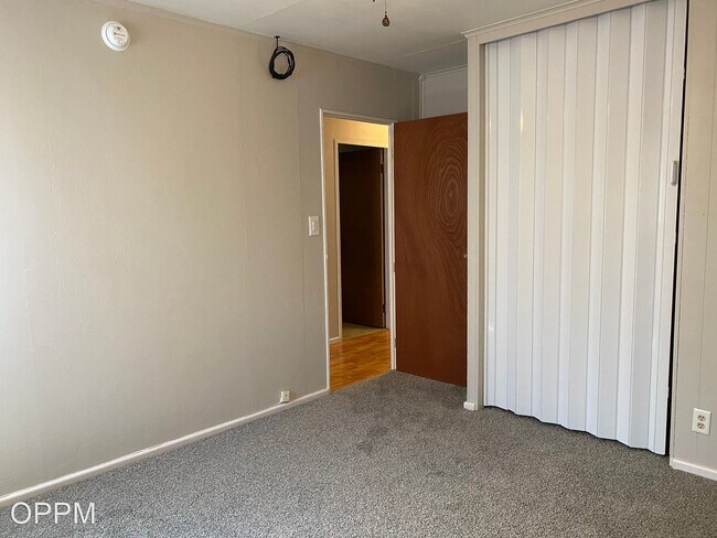 Building Photo - 3 br, 1 bath House - 4006 Vinton St.