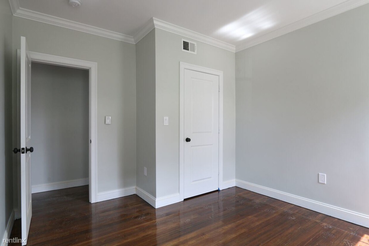 4 br, 2 bath - 17 Moseley St - 4 br, 2 bath  - 17 Moseley St