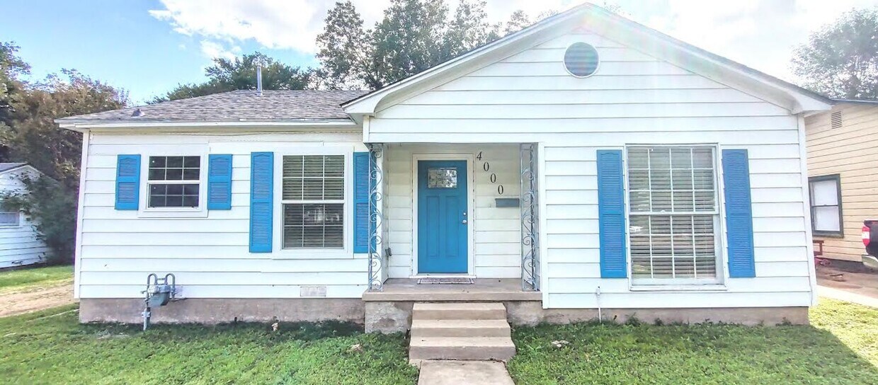 Primary Photo - 4000 Austin Ave