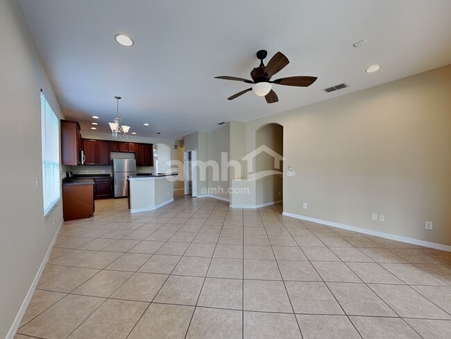 Building Photo - 1619 Lakelet Loop