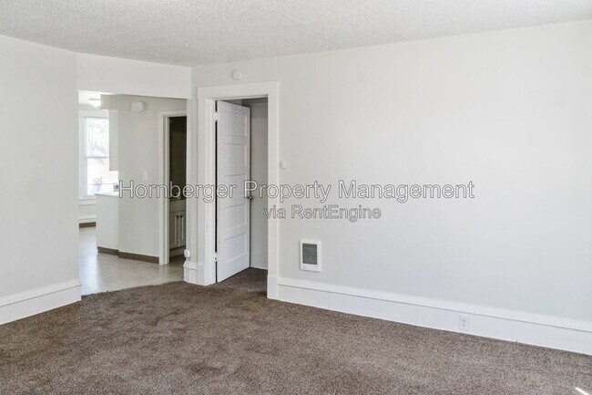 Foto del edificio - 1432 W Knox Ave