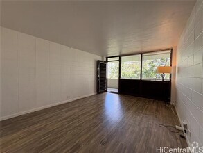 Building Photo - 425 Ena Rd