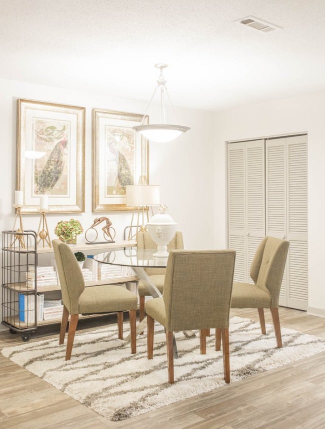 Building Photo - 300 Hickory