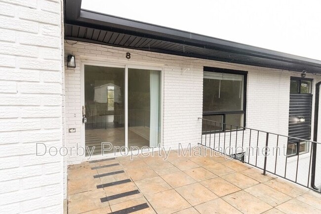 Foto del edificio - 513 Donaldson Rd