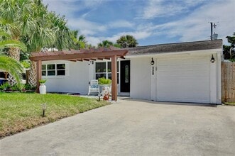 Building Photo - 120 Lynnhurst Dr
