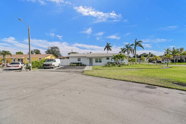 Foto del edificio - 1210 SW 10th Terrace