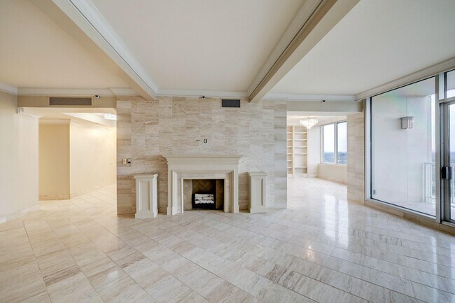 Foto del edificio - 121 N Post Oak Ln
