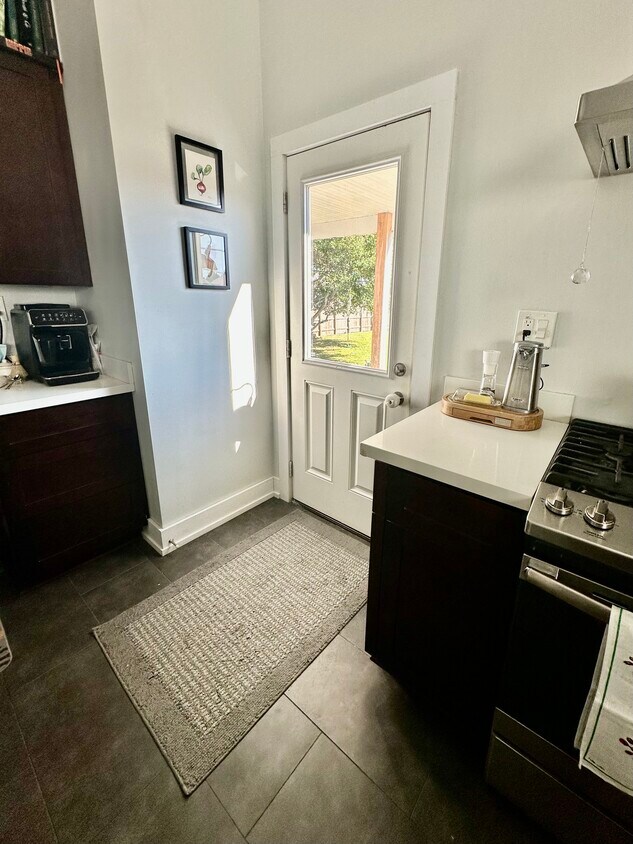 Primary Photo - 3520 Blanchard Dr