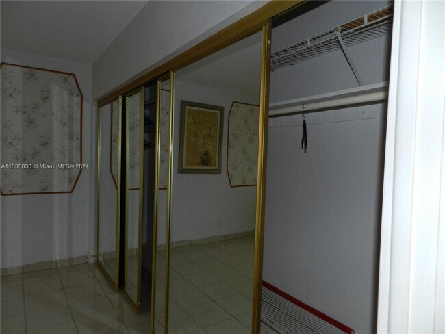 Foto del edificio - 201 NE 14th Ave