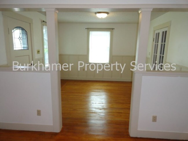 Building Photo - 446 Eklund Ave