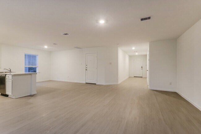 Building Photo - 15254 Abella Dr