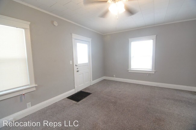 Building Photo - 2 br, 1.5 bath House - 146 15th Ave.