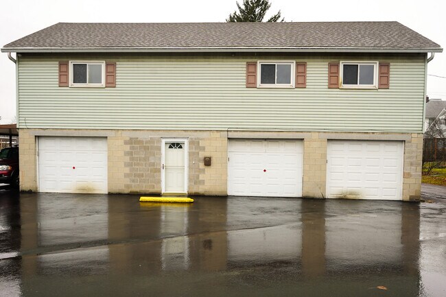Exterior - 812 Catherine St
