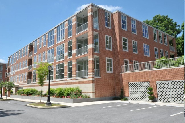 Foto del edificio - Pembroke North Condominium