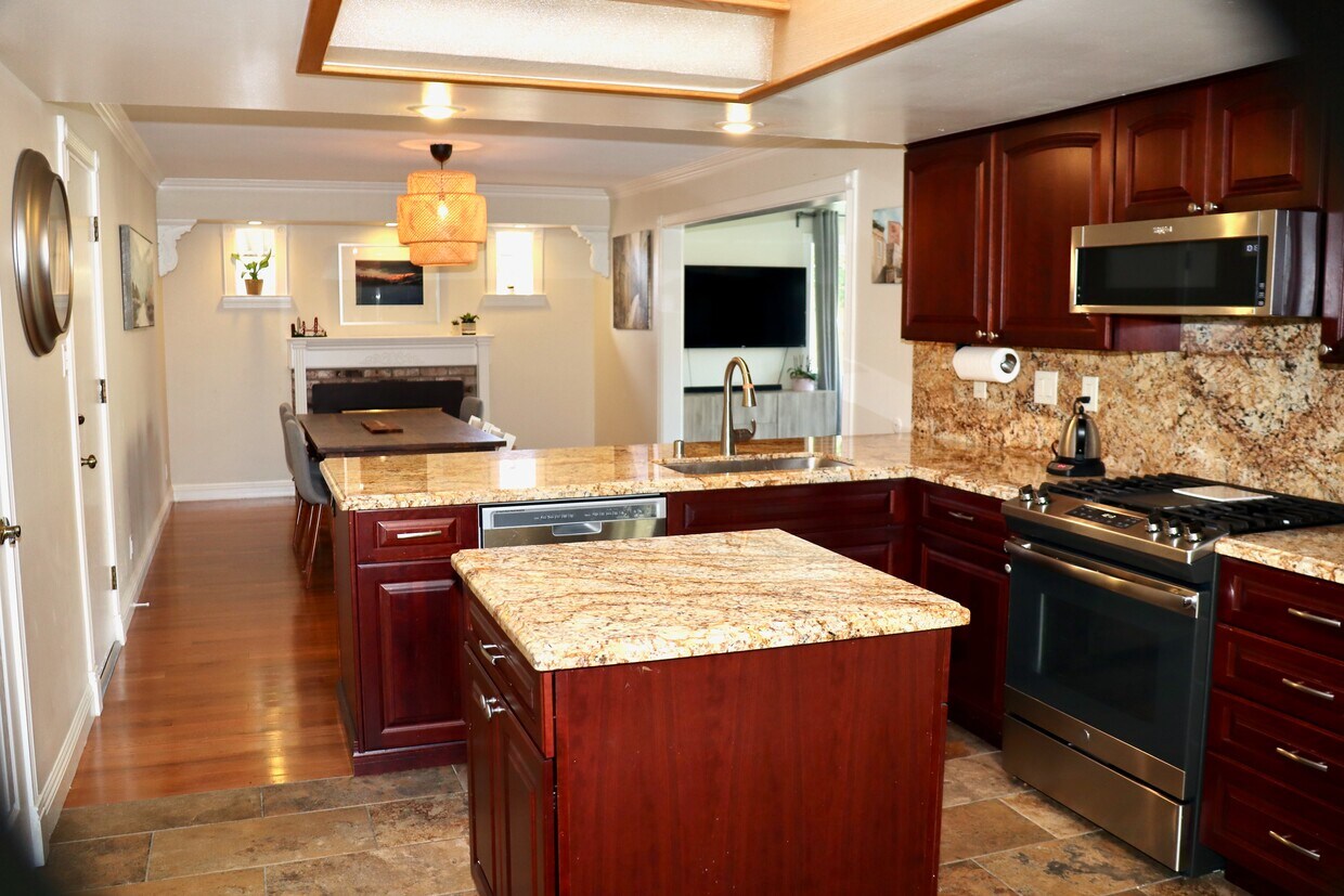 Foto principal - 1149 Paradise Dr