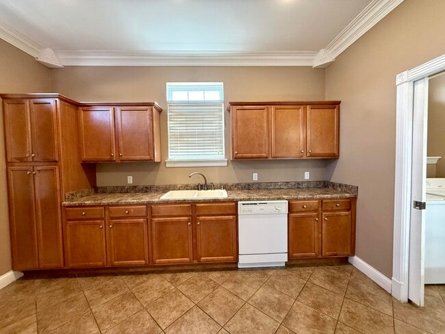 Foto del edificio - 98 Melrose Dr