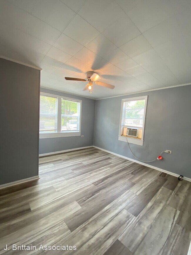 Building Photo - 2 br, 1 bath House - 413 Elm Ave. NW