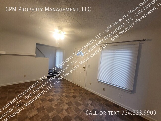 Foto del edificio - 25605 Hanover St