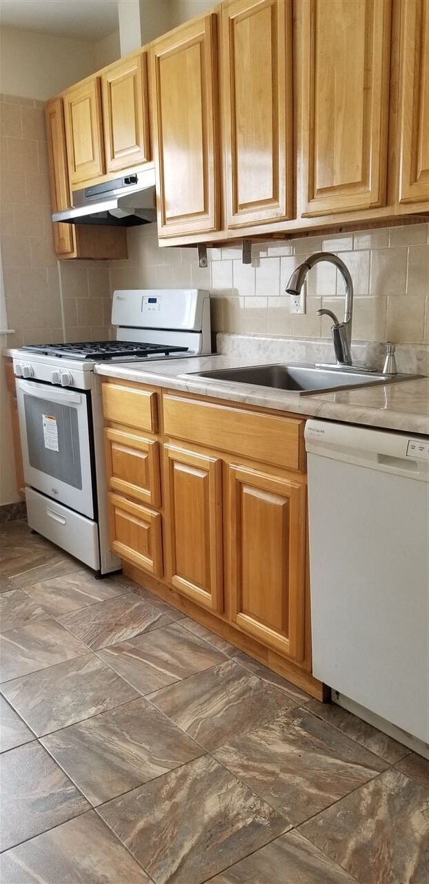 Foto del edificio - 39 Colonial Dr