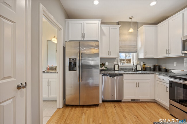 Building Photo - 35 Eden Ave