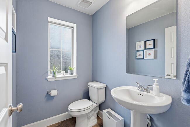 Building Photo - 29427 Mesquite Oaks Dr