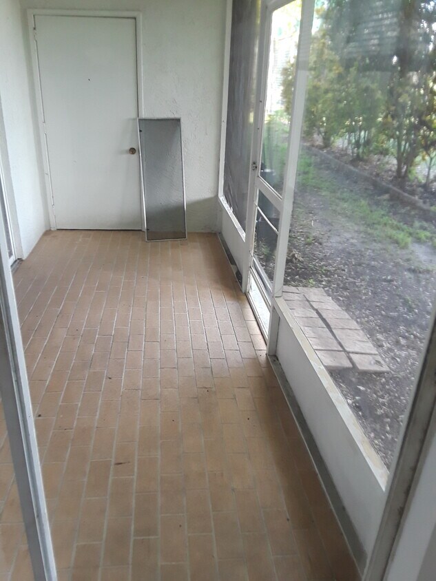 829 N Keene Rd Unit B, Clearwater, FL 33755 Condo for Rent in