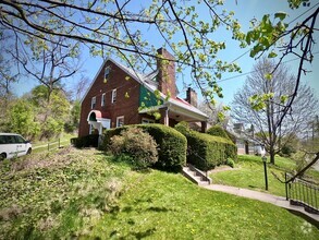 Building Photo - 5437 Wilkins Ave