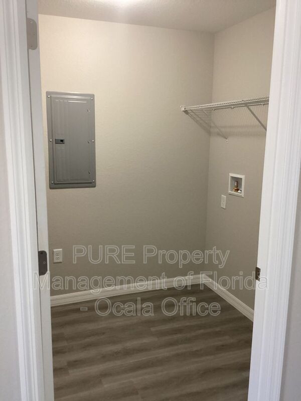 Building Photo - 6577 SW 140th Pl