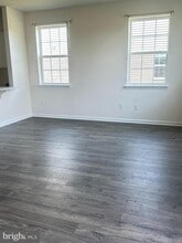 Building Photo - 121 Mazzeo Dr