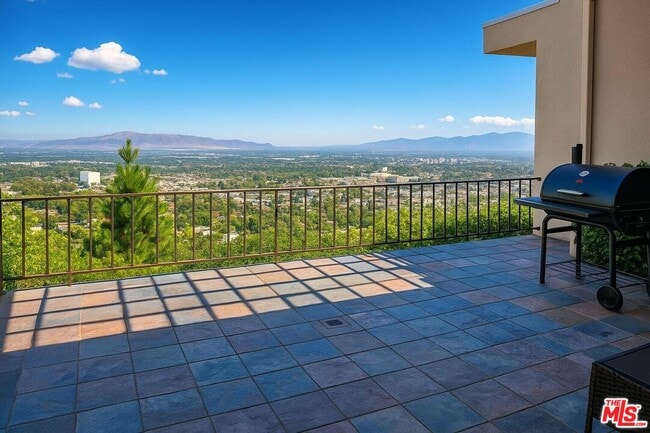 Foto del edificio - 3873 Beverly Ridge Dr