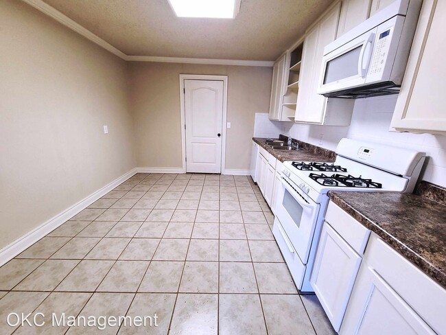 Foto del edificio - 2 br, 1 bath House - 503 E Grumman