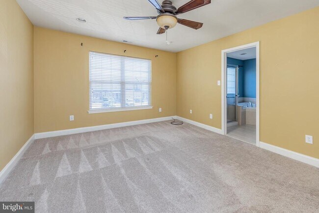 Building Photo - 27 Zion Dr