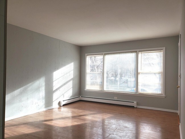 Foto del edificio - 3550 W Henderson St