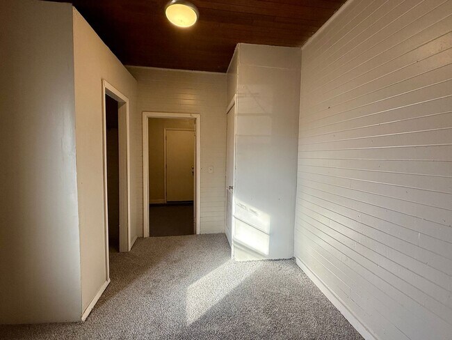 Foto del edificio - 1443 S Hydraulic Ave