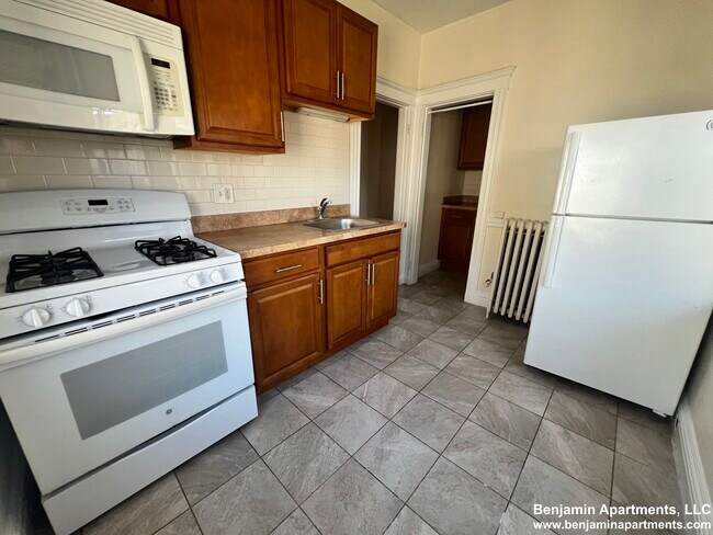 Building Photo - 120 Washington St