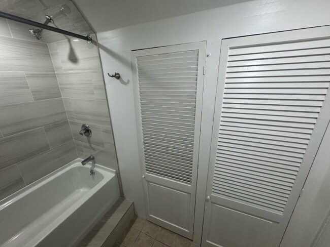 Foto del edificio - 1128 Howard St