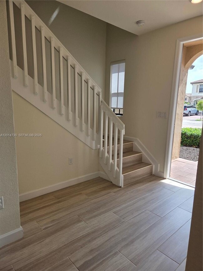 Building Photo - 10840 W 33rd Ln