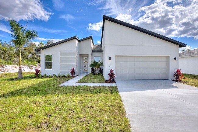 Building Photo - Recently Built! !Modern, energy efficient ...