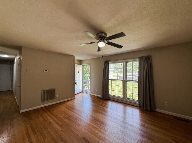 Foto del edificio - 7220 Ainsley St