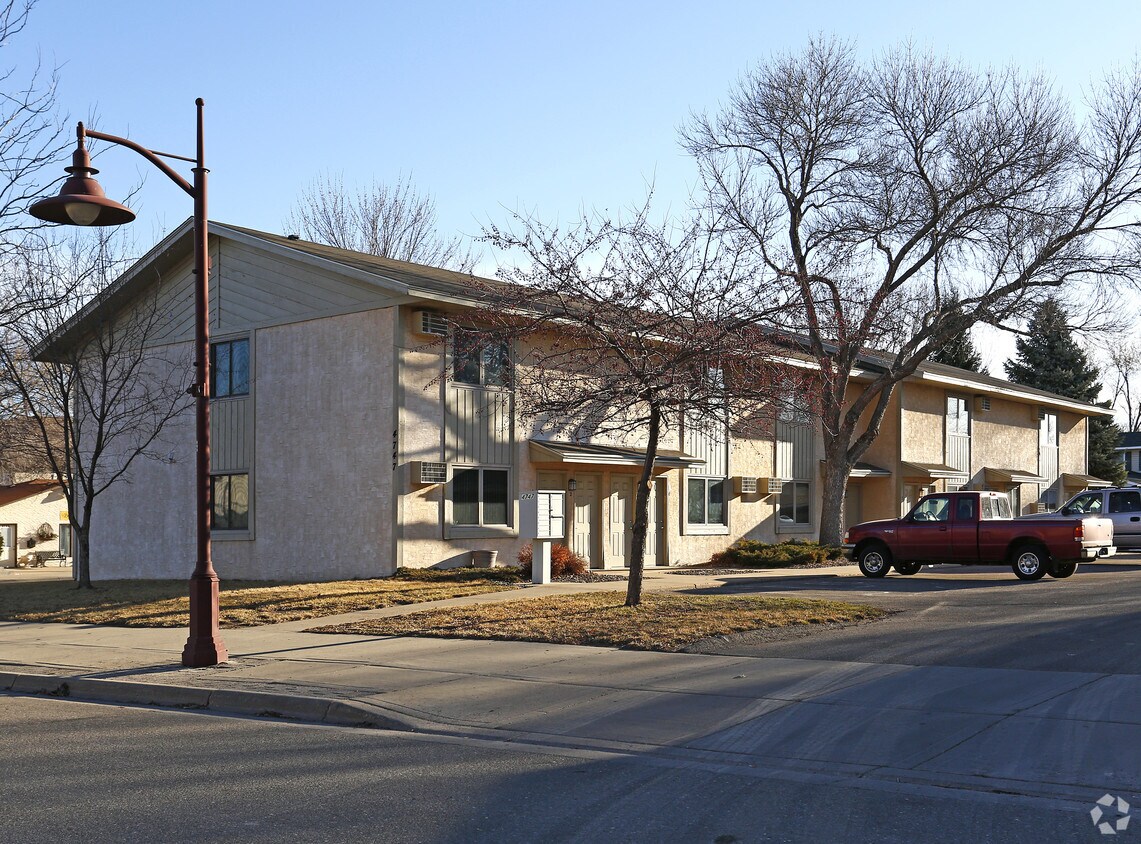 4747 124th St W, Savage, MN 55378 Apartments in Savage, MN
