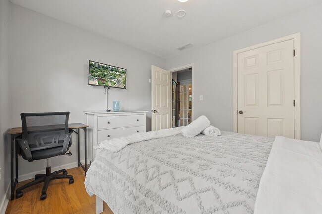 Foto del edificio - 3613 Southland Dr NE
