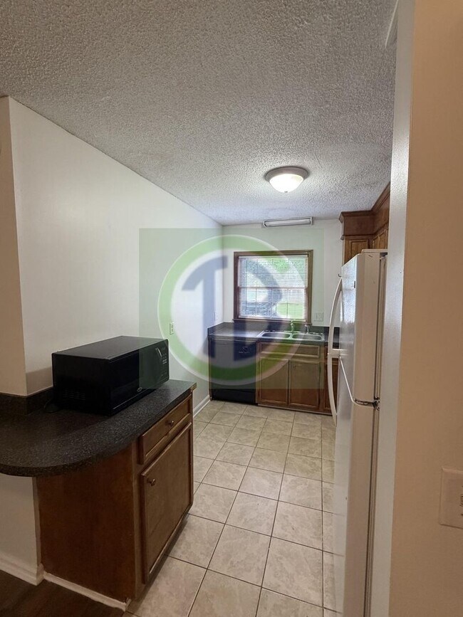Foto del edificio - 2bd Townhome conveniently located to all that Irmo has to offer