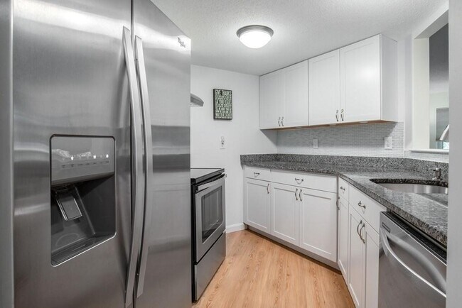 Foto del edificio - 325 Trailside Way
