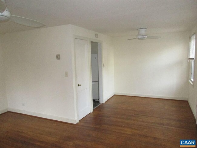 Building Photo - 1408 Gentry Ln