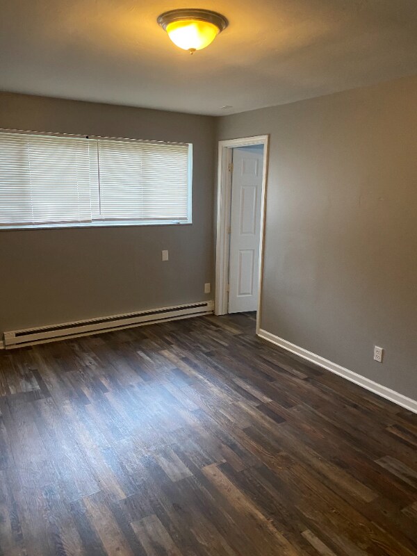 Building Photo - 3348 Stathem Ave