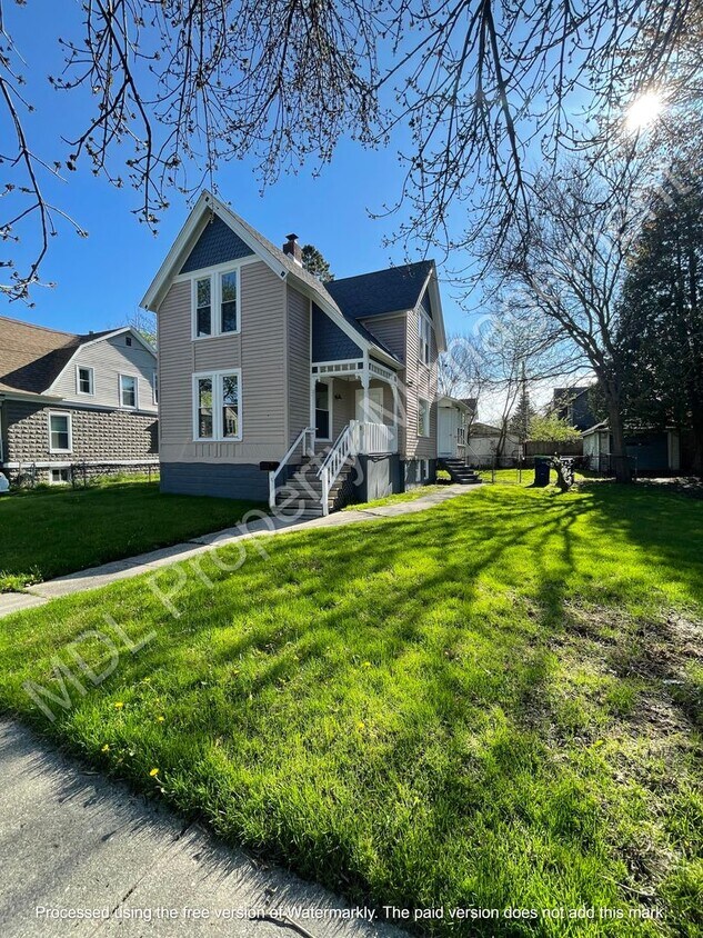 304 N Dean St, Bay City, MI 48706 House Rental in Bay City, MI