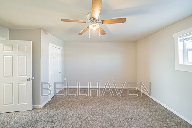 Foto del edificio - 134 W Main St