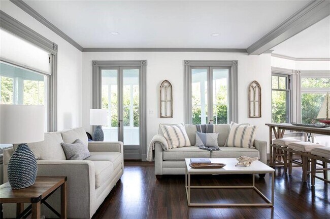 Foto del edificio - 169 Ruggles Ave